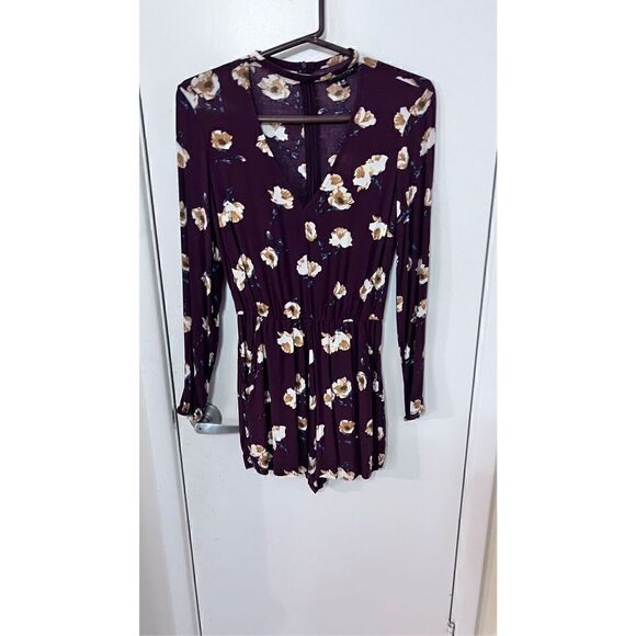 Kendall & Kylie Womens Floral V-Neck Choker Neckline Cutout Romper Multi Size XS - Picture 1 of 11